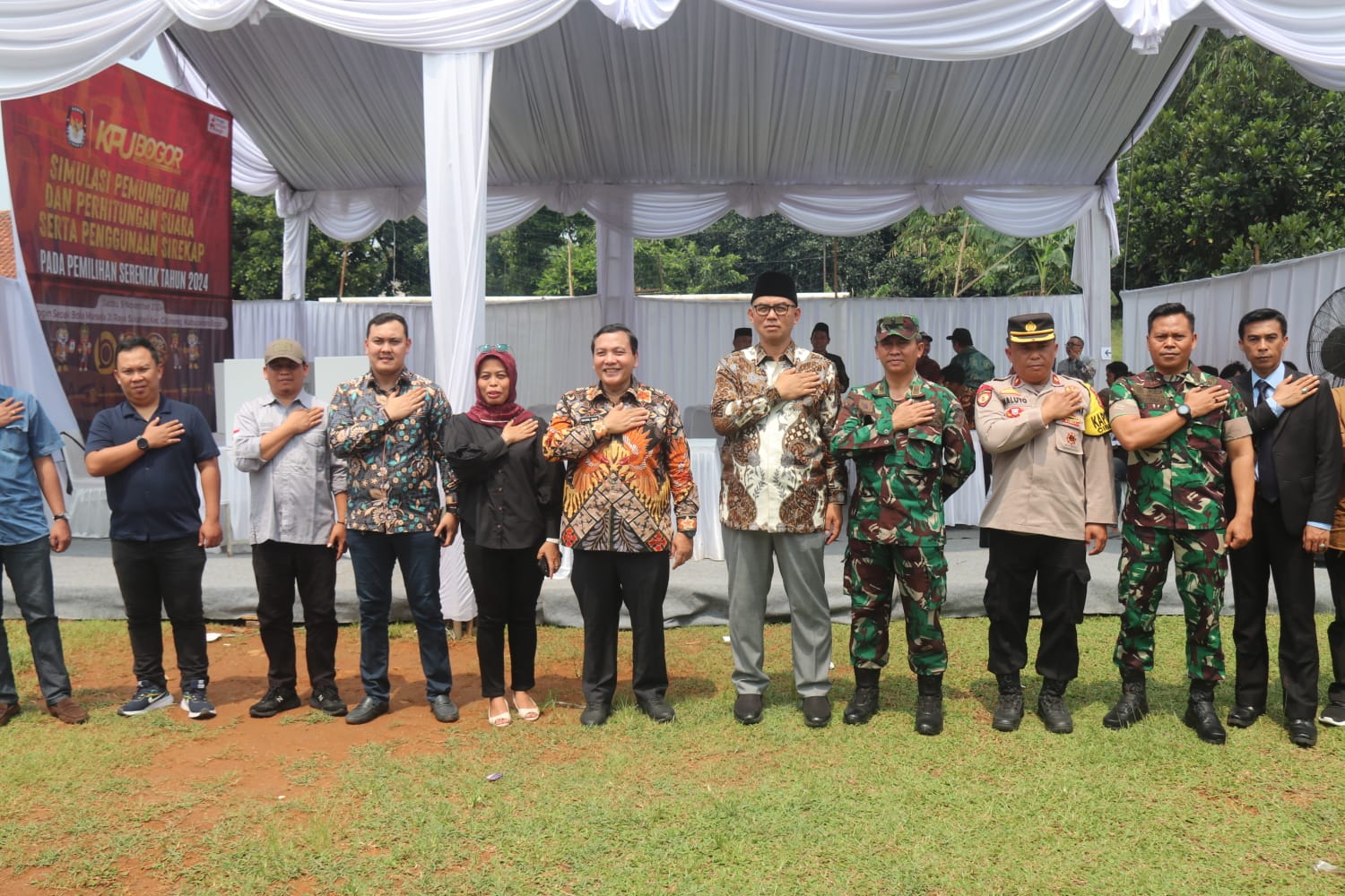 Matangkan Persiapan Pilkada, KPU Kab Bogor dan Pemkab Bogor Lakukan Simulasi Pemungutan Suara dan Sirekap