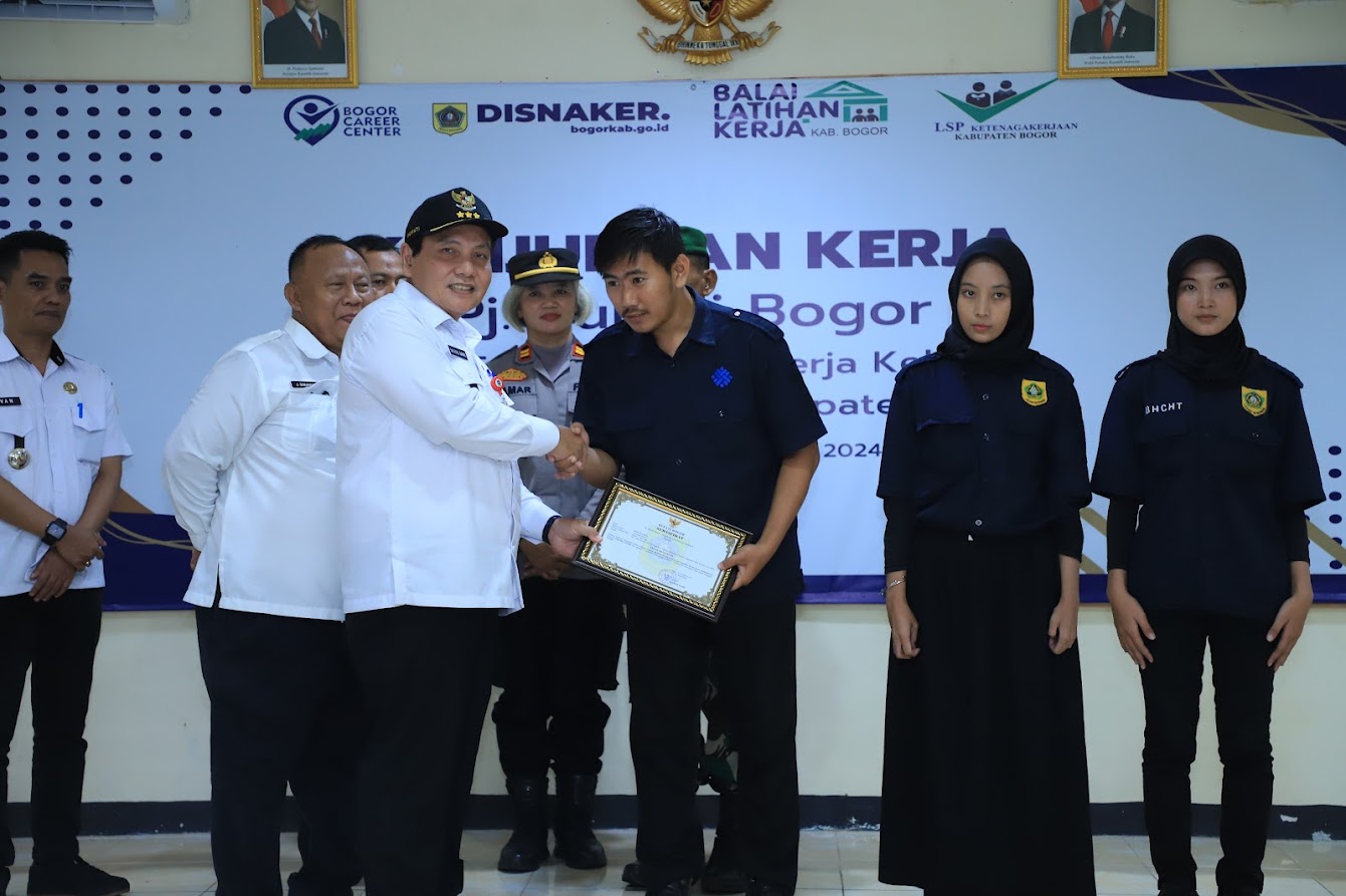 Pj. Bupati Bogor Minta BLK Ciptakan Program Konkrit Turunkan Angka Pengangguran