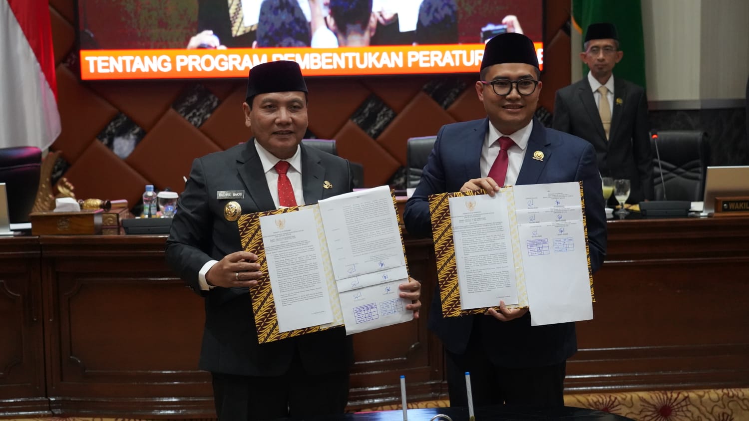 Pj. Bupati Bogor dan DPRD Sepakati  Raperda dan Perda Baru