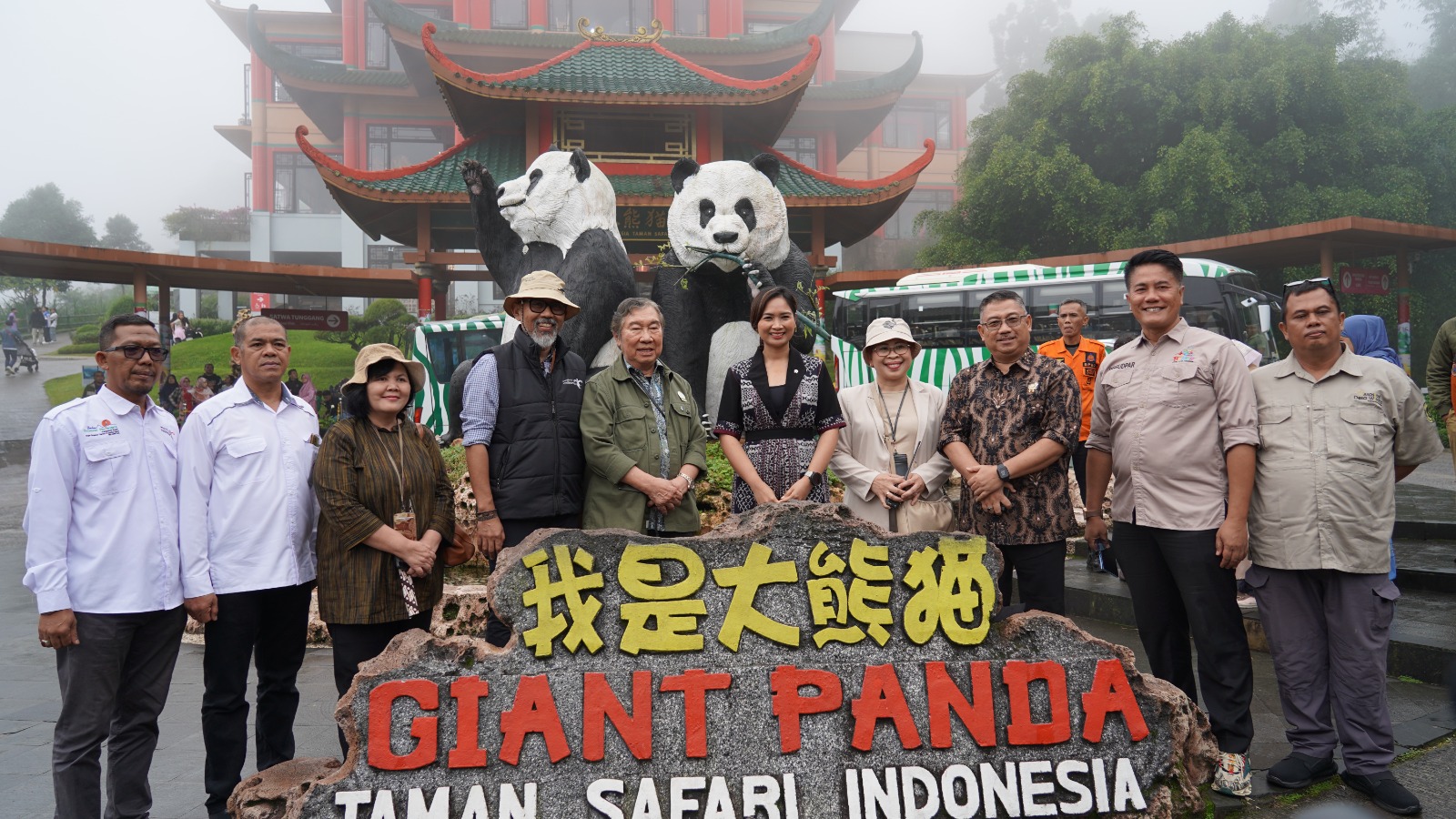 Wamenpar Bersama Pemkab Bogor Pantau Langsung Kesiapan Fasilitas dan Keamanan Wisata Taman Safari Selama Liburan Nataru