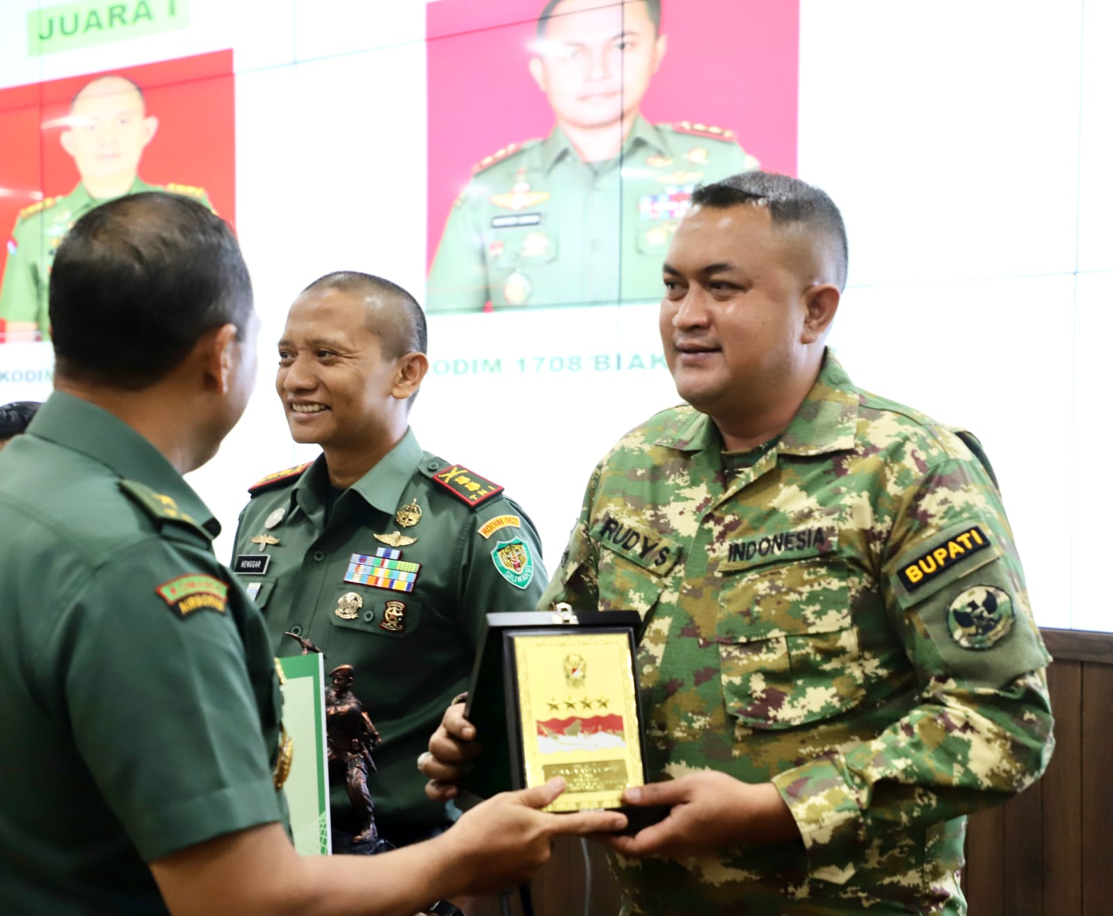 Bupati Bogor dan Dandim 0621 Raih Penghargaan atas Suksesnya TMMD ke-123 Tahun 2025
