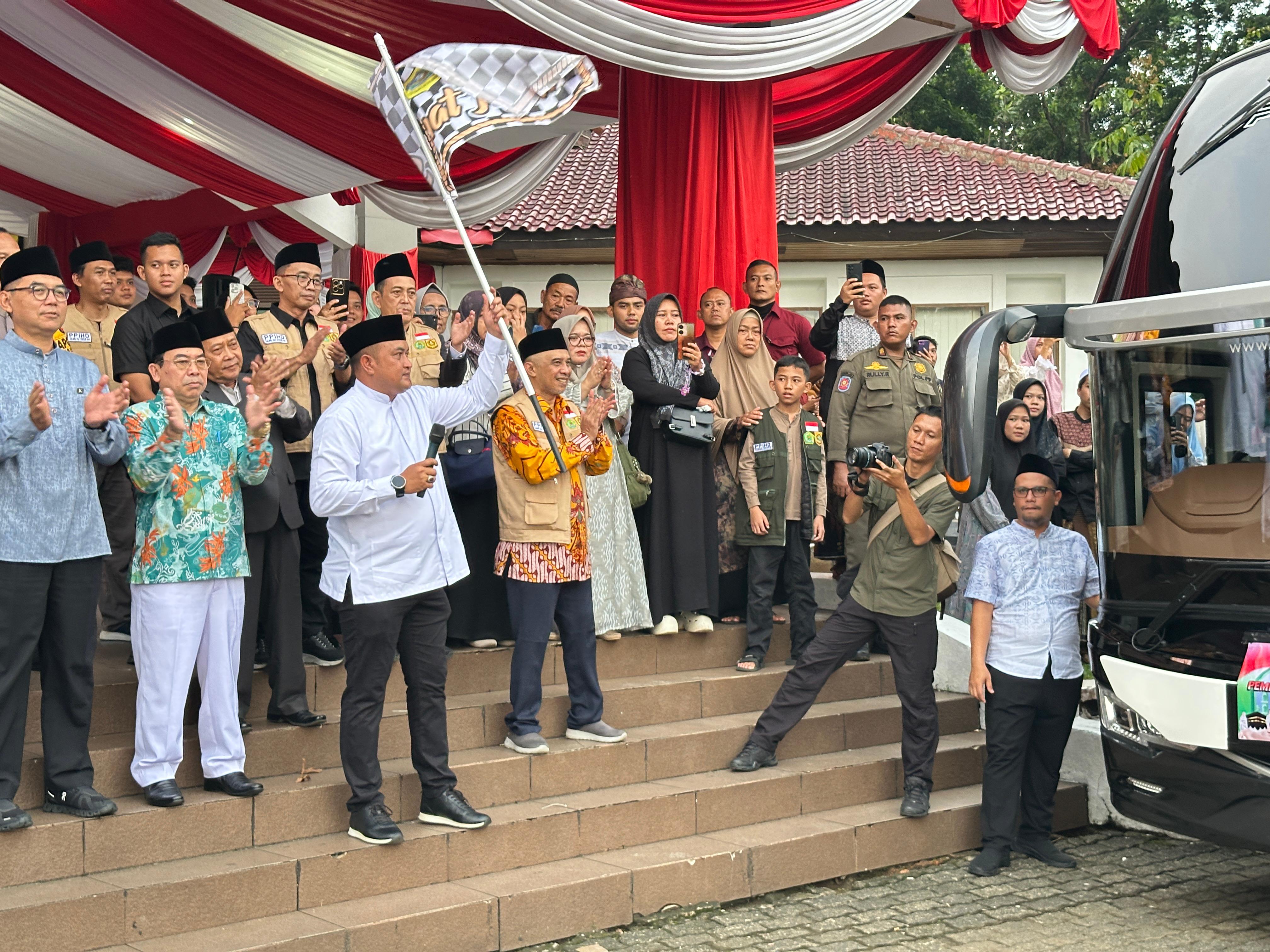 Bupati Bogor Rudy Susmanto Komitmen Dampingi Semua Kloter Haji : “Ini Kehormatan Besar”