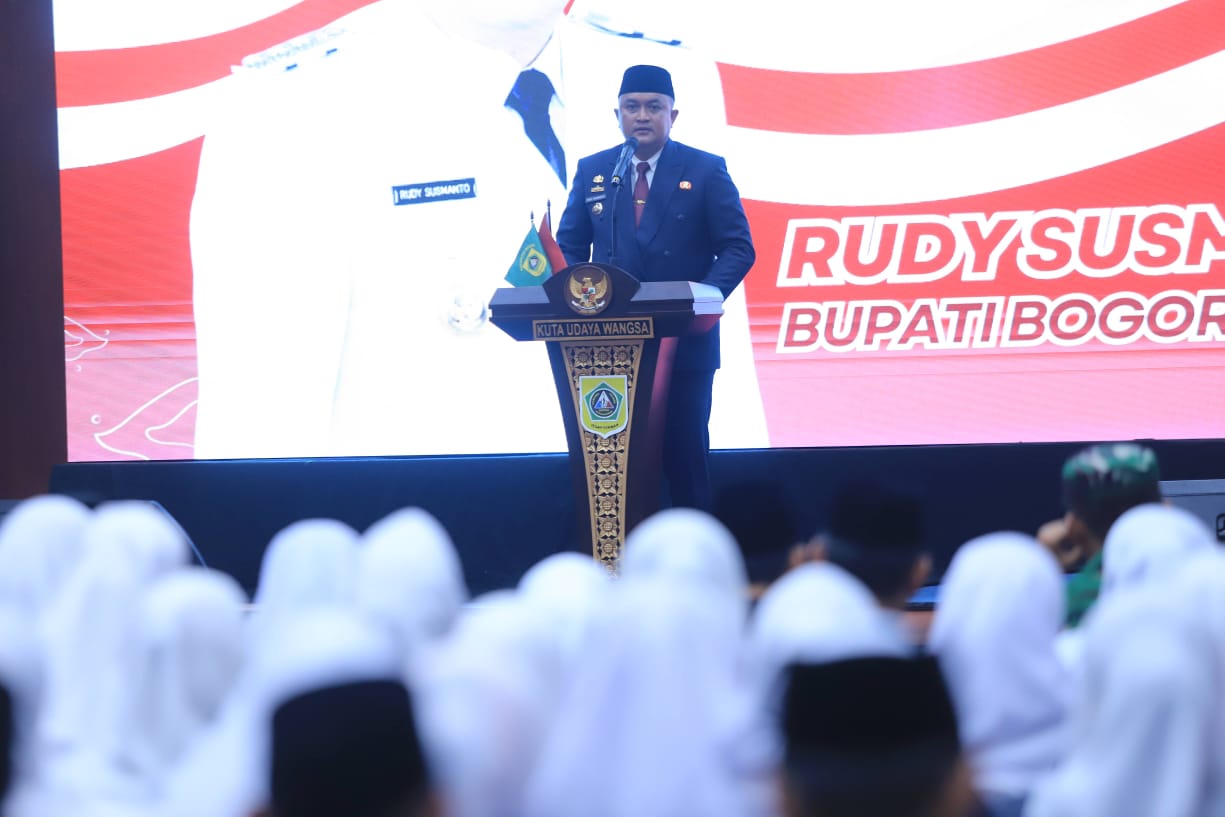 Rudy Susmanto Lantik 329 Kepala Sekolah SD dan SMP