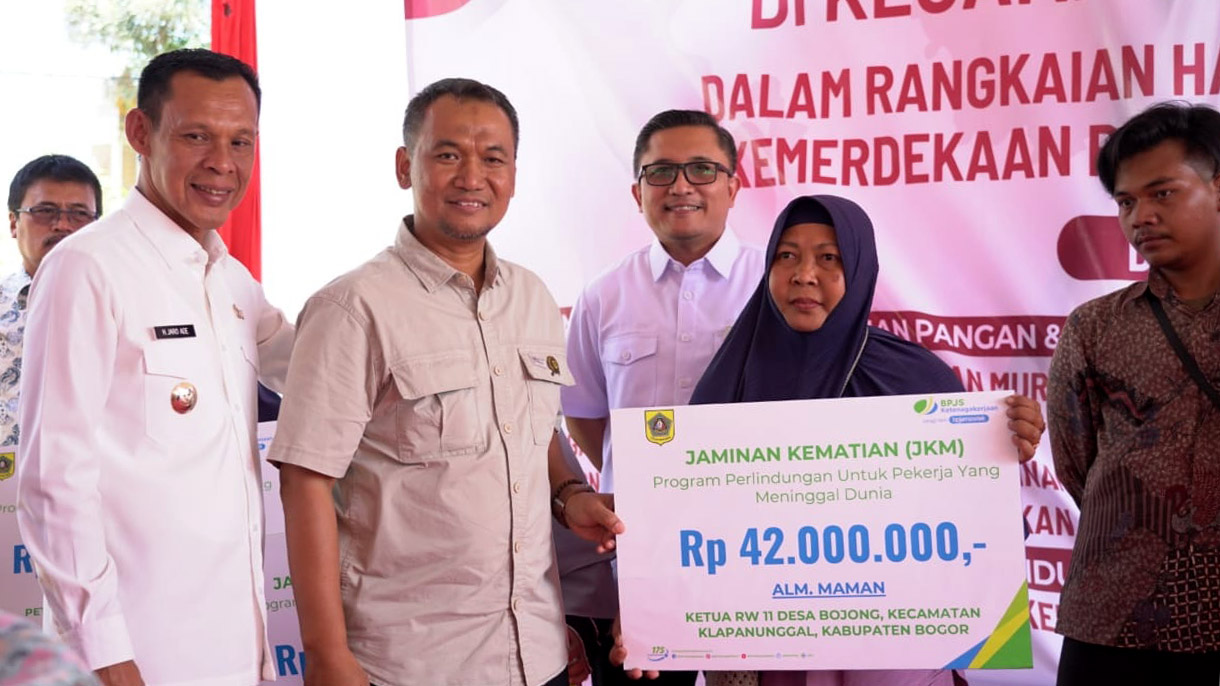 Dari Bibit Tanaman ke Beasiswa, dari KTP hingga Sunatan Massal: Pemkab Bogor Hadirkan Gebyar Pelayanan Terpadu di Klapanunggal