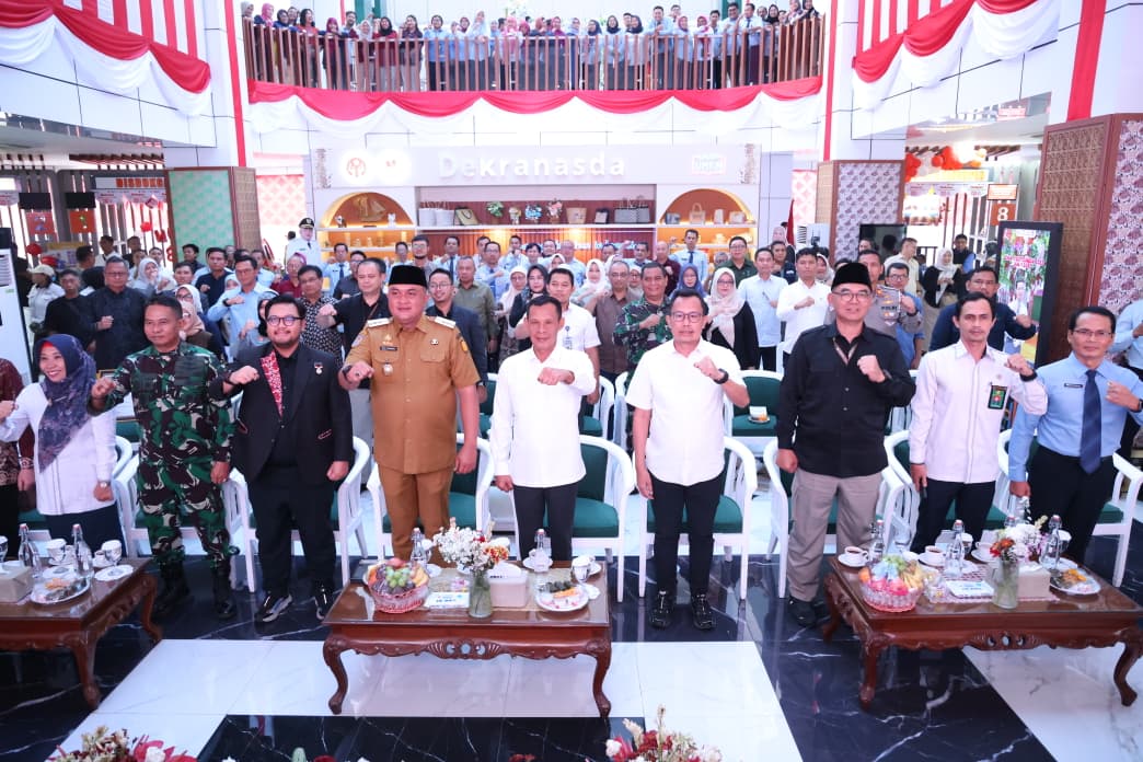 Sejarah Baru, Pemkab Bogor Raih Rekor MURI Pelayanan 80 Jam Non-Stop dan Prestasi Nasional di Apkasi Otonomi Expo 2025