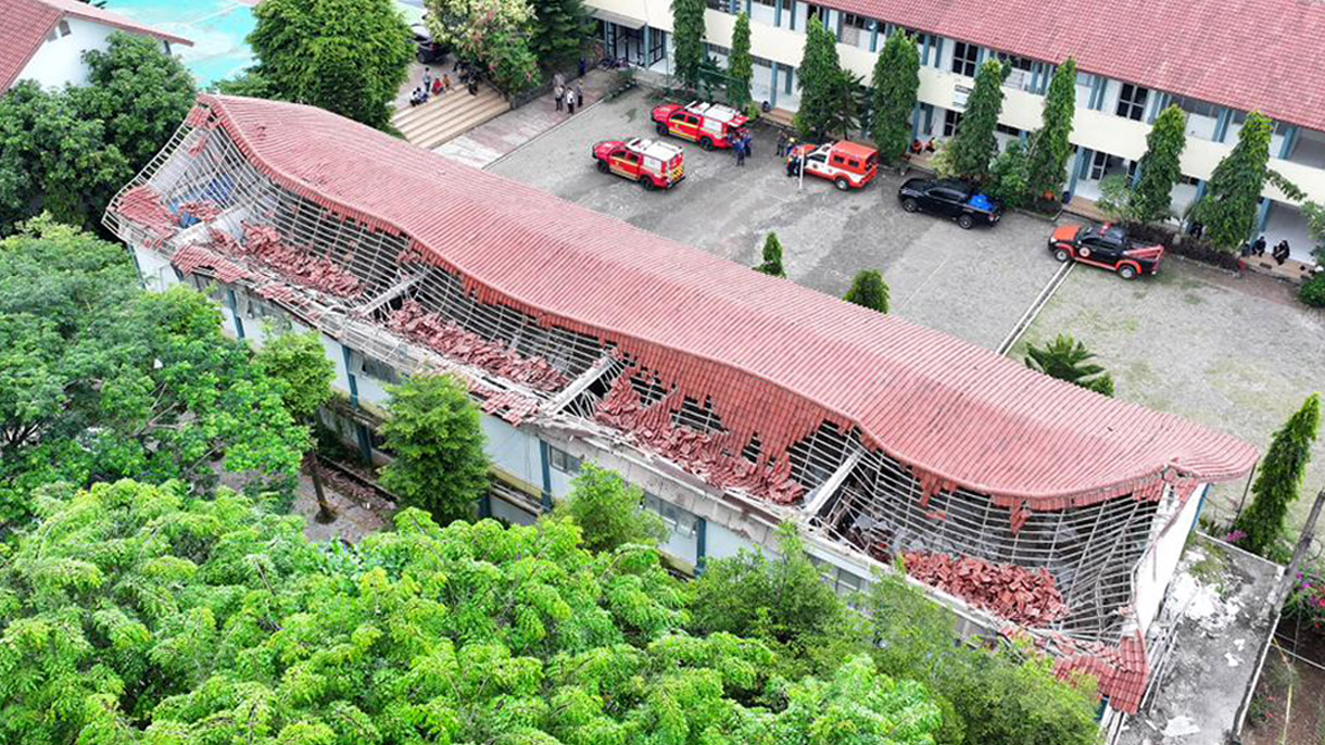 Kerusakan Atap SMK Cileungsi: Pemkab Bogor dan Pemprov Jabar Jalin Kolaborasi untuk Pastikan Penanganan Cepat korban dan Kegiatan Belajar Tidak Terganggu