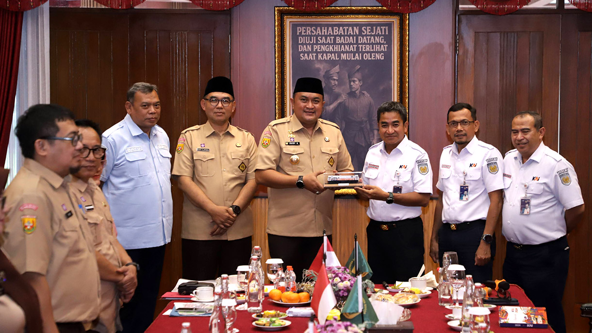 Bupati Rudy Ajak KAI Wujudkan Stasiun Kereta Api Baru di Wilayah Barat Bogor