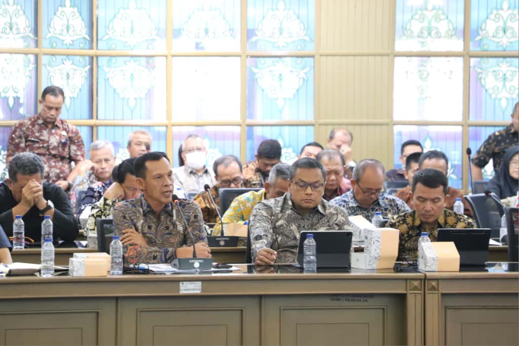Jaro Ade Hadiri Sinergitas Penataan Tambang MBLB Bersama KPK