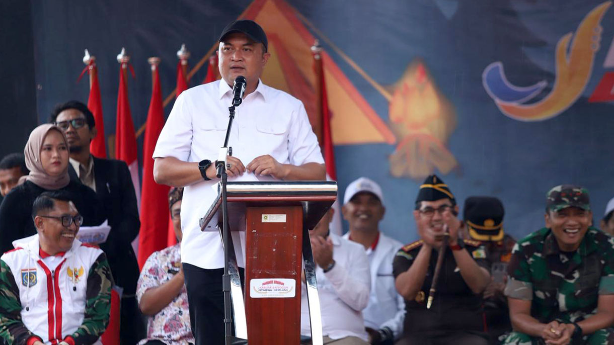 Bupati Rudy Kembali Mantapkan Anggaran Desa Naik dari Rp1 Miliar menjadi Rp1,5 Miliar Saat Jambore Apdesi Merah Putih 2025