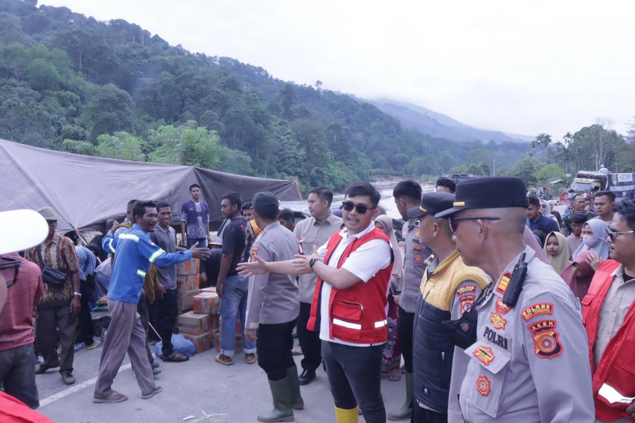 Pemerintah dan Masyarakat Kabupaten Bogor Bersinergi Salurkan Donasi Uang Tunai dan Truk Sembako Untuk Korban Bencana di Aceh Tenggara