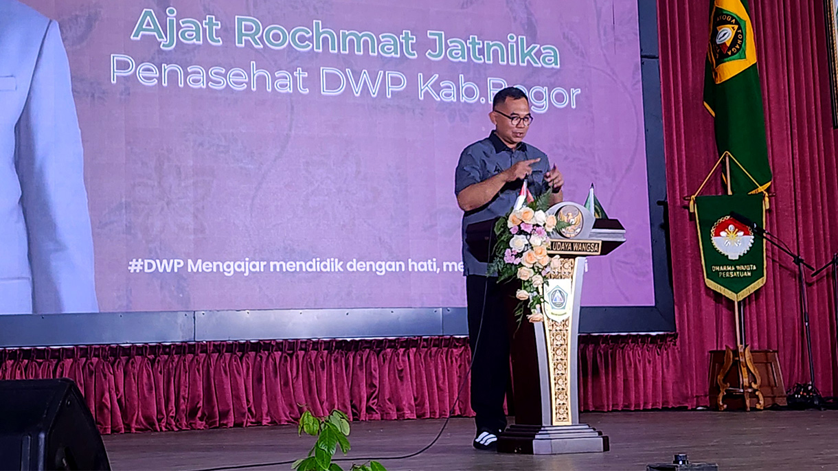 Sekda Ajat Rochmat Ajak DWP Kabupaten Bogor Perkuat  Pendidikan Keluarga dan Kepedulian Sosial