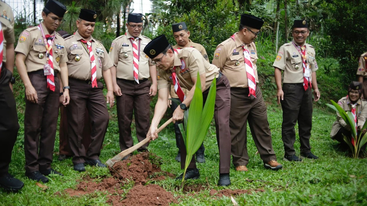 Kwarcab Pramuka Kabupaten Bogor Canangkan Penanaman 50.000 Pohon Kelapa Selama Lima Tahun