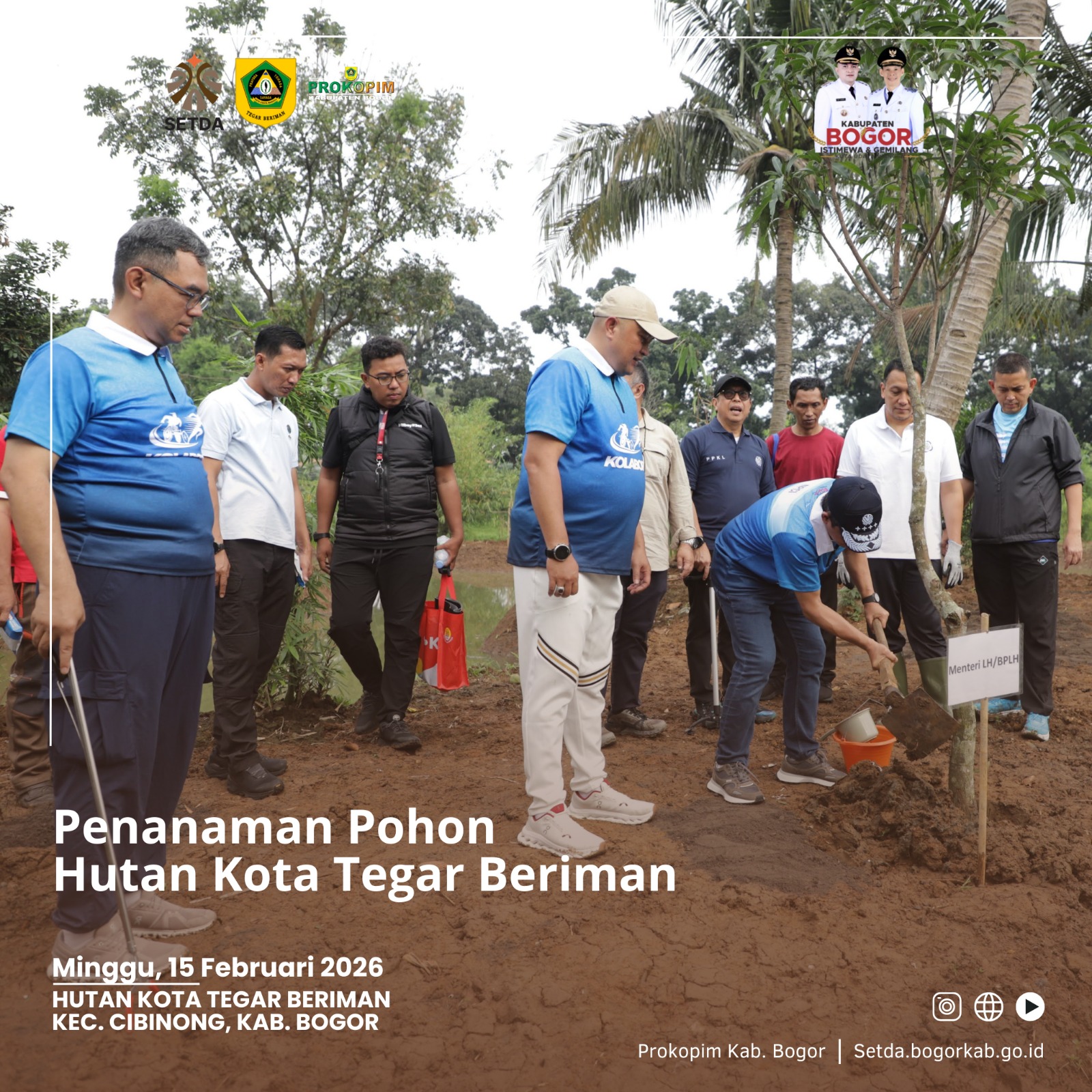 Bupati Bogor dan Menteri LH Penanaman Pohon Di Hutan Kota Tegar Beriman