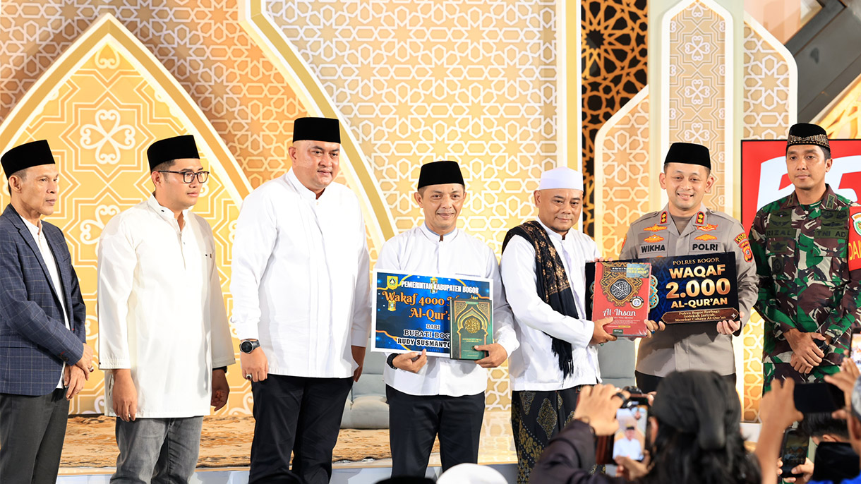 Pemkab dan Polres Bogor Salurkan 6.000 Al-Qur'an Di Malam Nuzulul Qur'an
