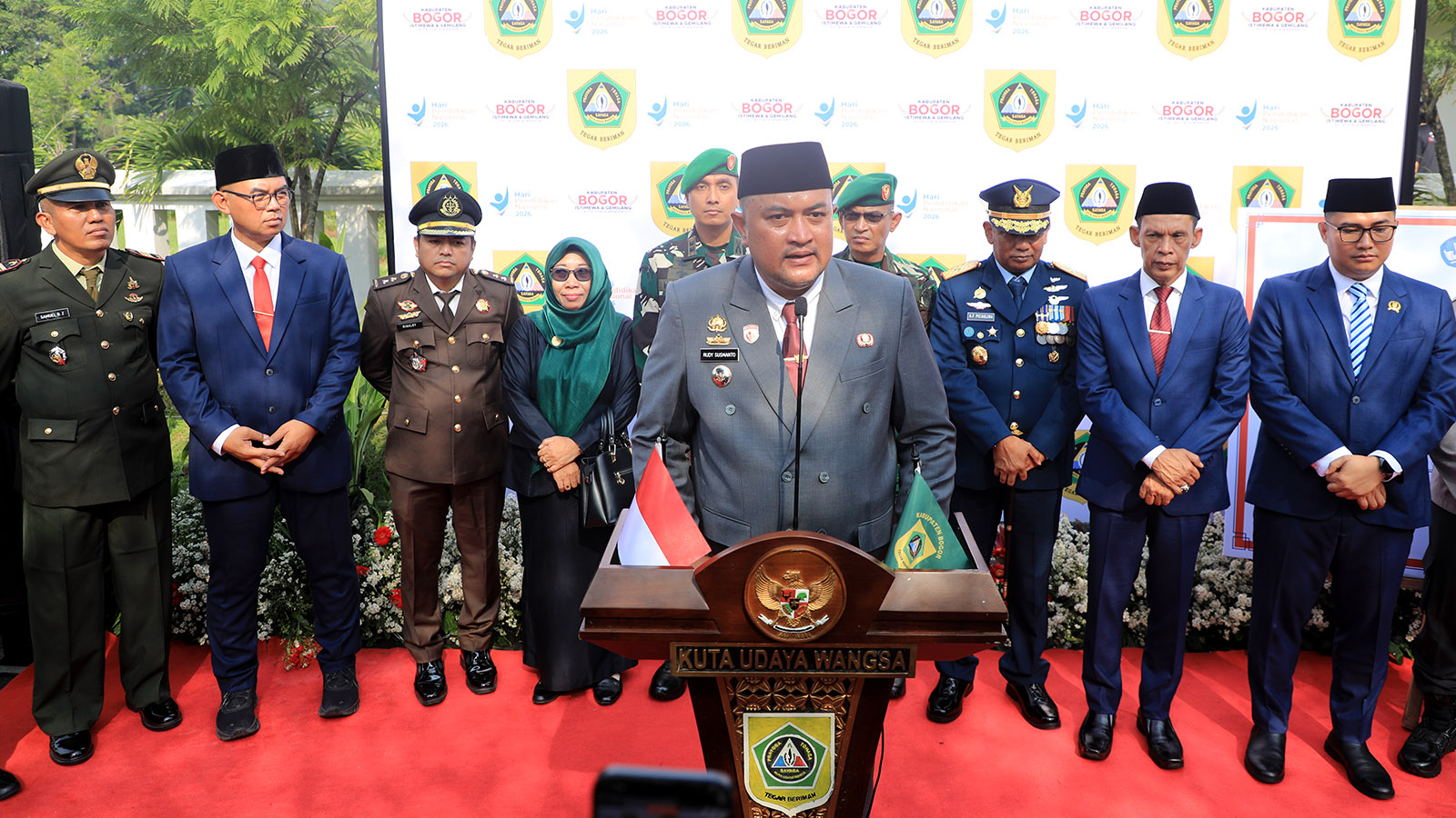 Bupati Bogor Tegaskan Perbaikan Pendidikan Dimulai dari Ruang Kelas, Hardiknas Jadi Momentum Menghargai Perjuangan Guru