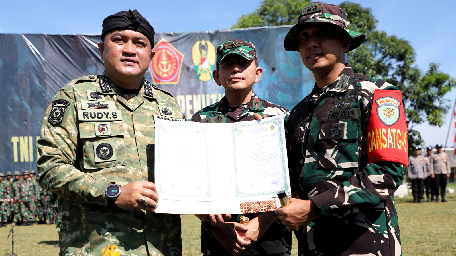 TMMD ke - 128 Rampung Jalan 5,2 Km Terbuka, Kualitas SDM Cigudeg Diperkuat
