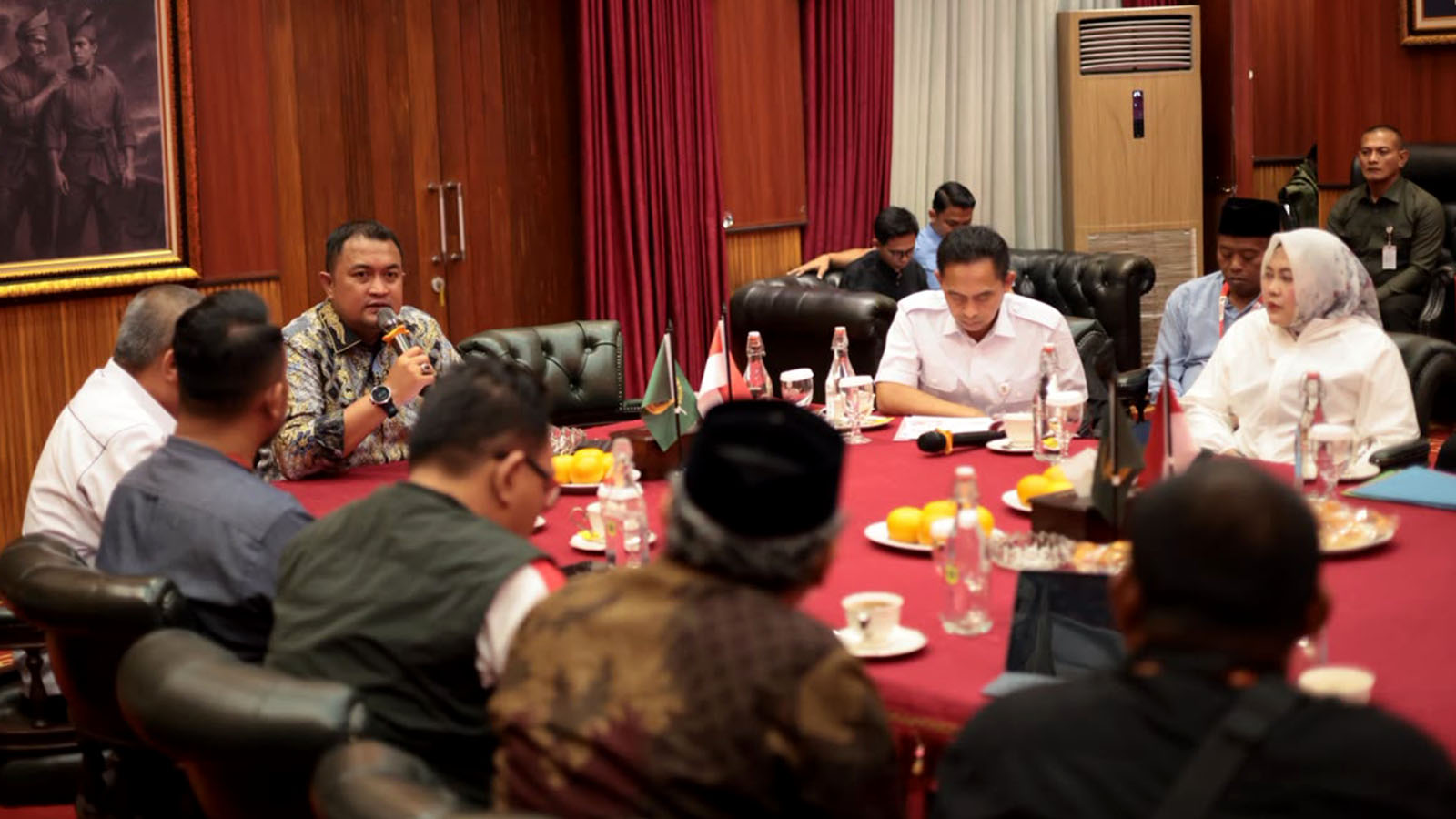 Tingkatkan Kualitas Ruang Publik, Bupati Rudy Rombak Sistem Kerja Petugas Kebersihan ke Pola Klaster
