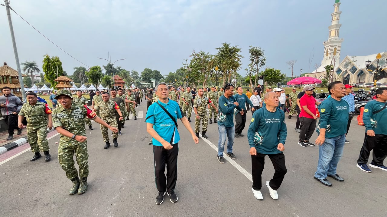 Kodim 0621 Kolaborasi dengan Pemkab Bogor Meriahkan HUT TNI ke-81, Hadirkan Senam Komando hingga Bazar Murah