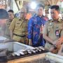 Pj. Bupati Bogor Bersama Komisi IV DPR RI Kunjungi Pasar Cibinong Pantau Stok dan Harga Pangan Jelang Lebaran